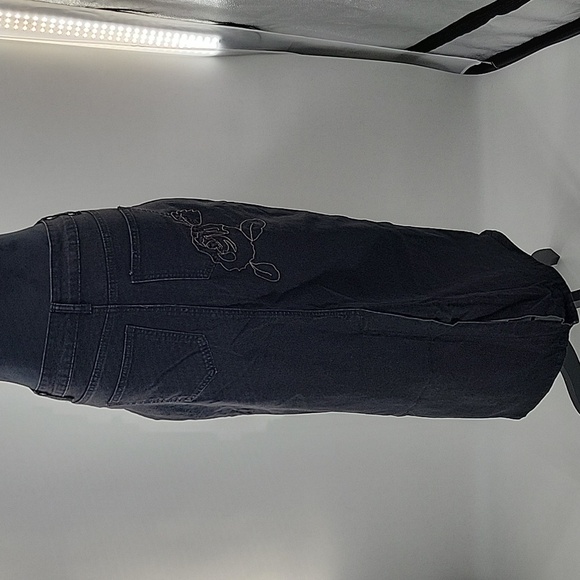 Black Denim Maxi Skirt with Floral Embroidery - Picture 15 of 16